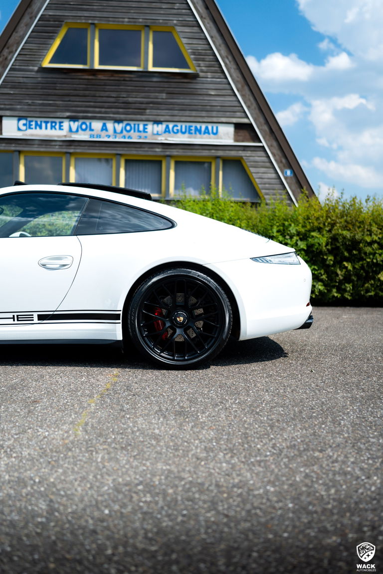 Porsche 991 Carrera GTS