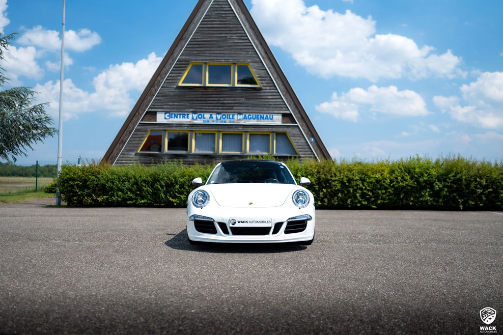 Porsche 991 Carrera GTS