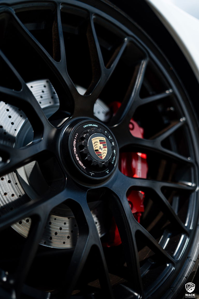 Porsche 991 Carrera GTS