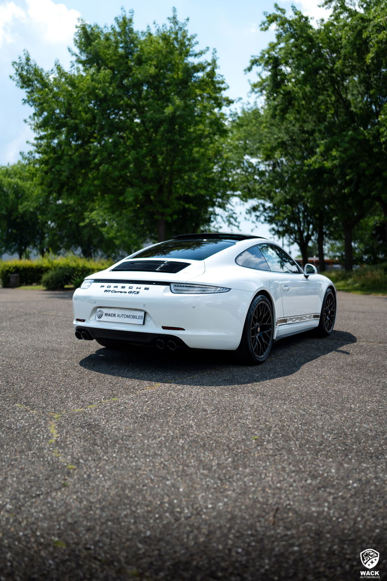Porsche 991 Carrera GTS
