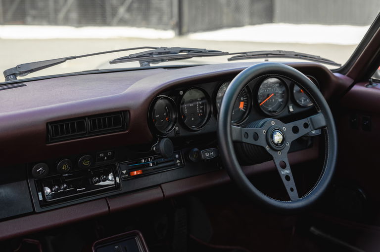 Porsche 911 Carrera 3.2 (US)