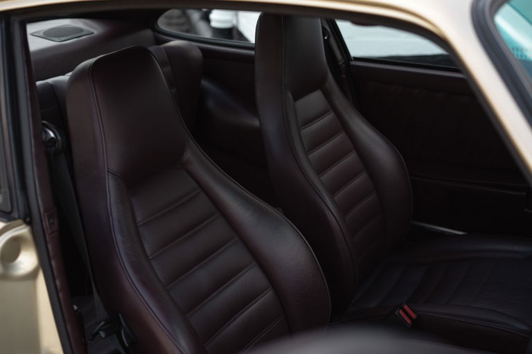 Porsche 911 Carrera 3.2 (US)