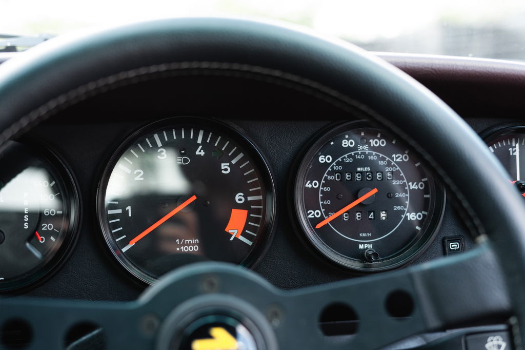 Porsche 911 Carrera 3.2 (US)