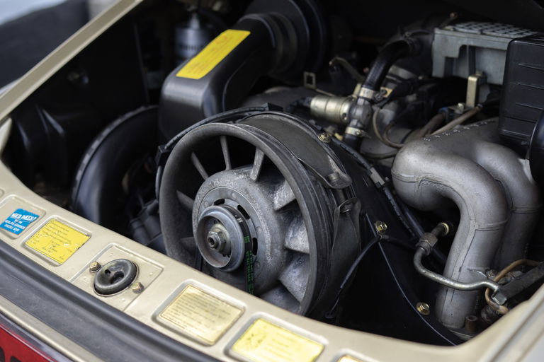 Porsche 911 Carrera 3.2 (US)