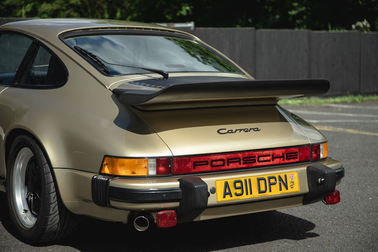 Porsche 911 Carrera 3.2 (US)