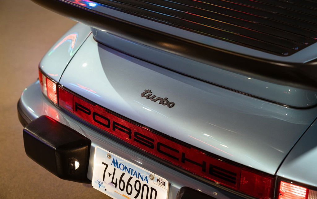 Porsche 911 Turbo 3.3 (US)