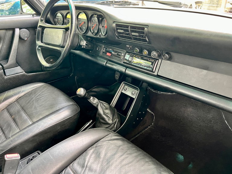 Porsche 911 Carrera 3.2