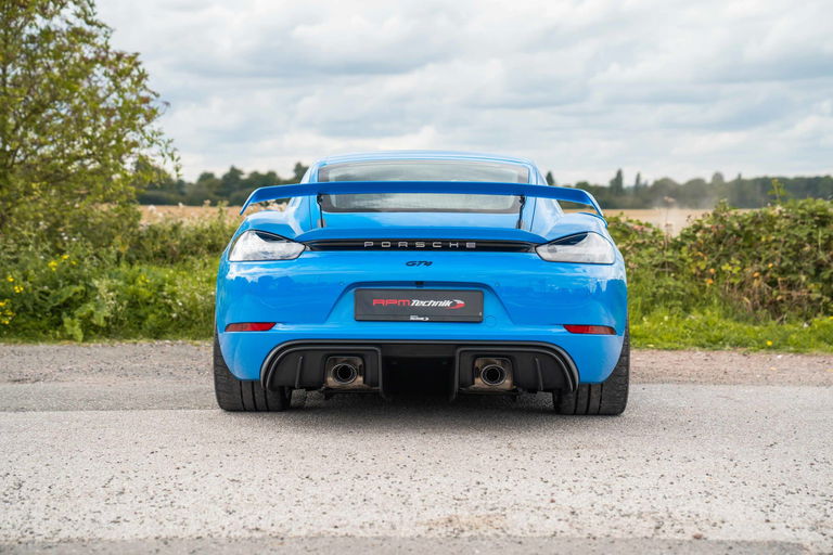 Porsche 718 Cayman GT4