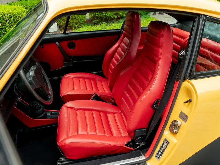 Porsche 911 Turbo 3.3 (US)