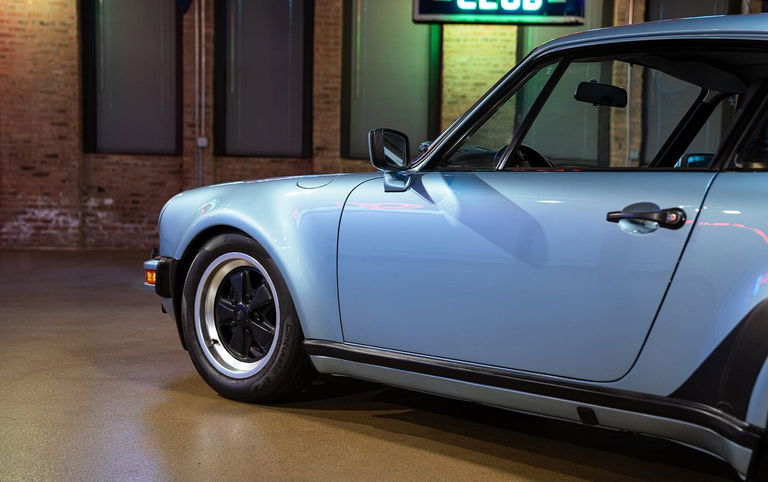 Porsche 911 Turbo 3.3 (US)