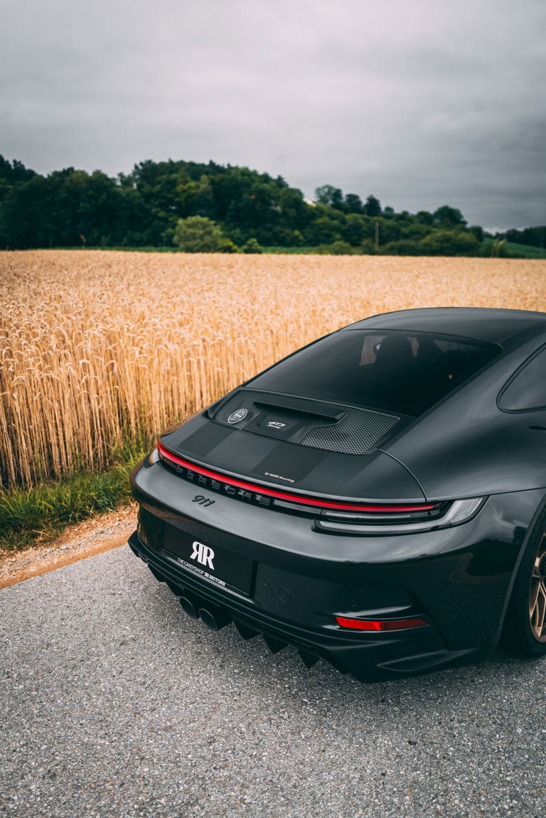 Porsche 992 GT3 Touring