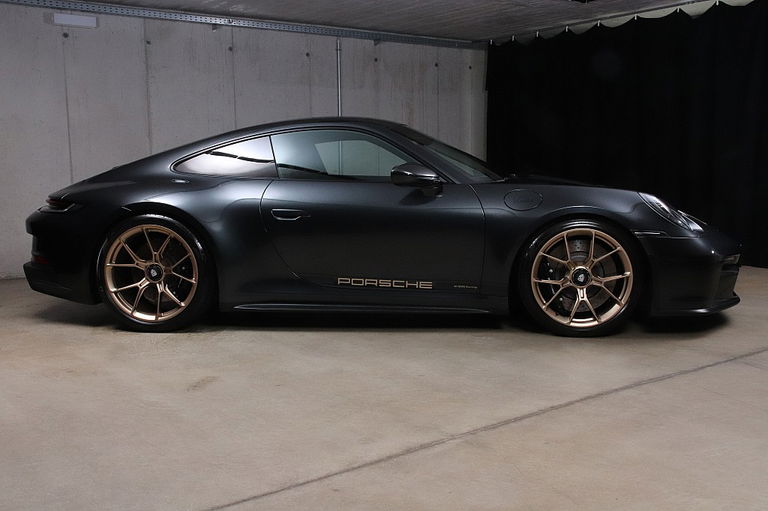 Porsche 992 GT3 Touring