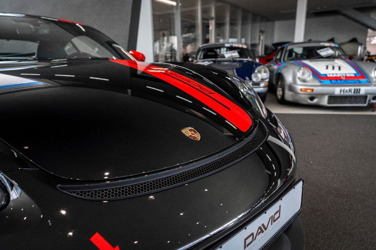 Porsche 718 Cayman GT4