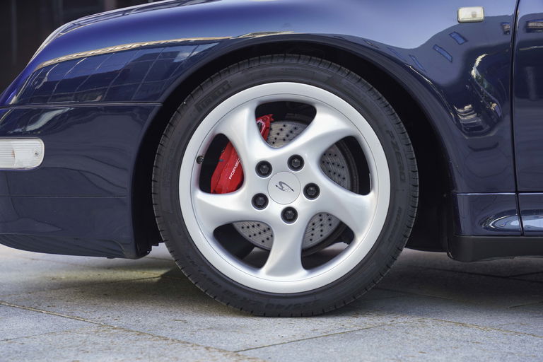 Porsche 993 Carrera 4S