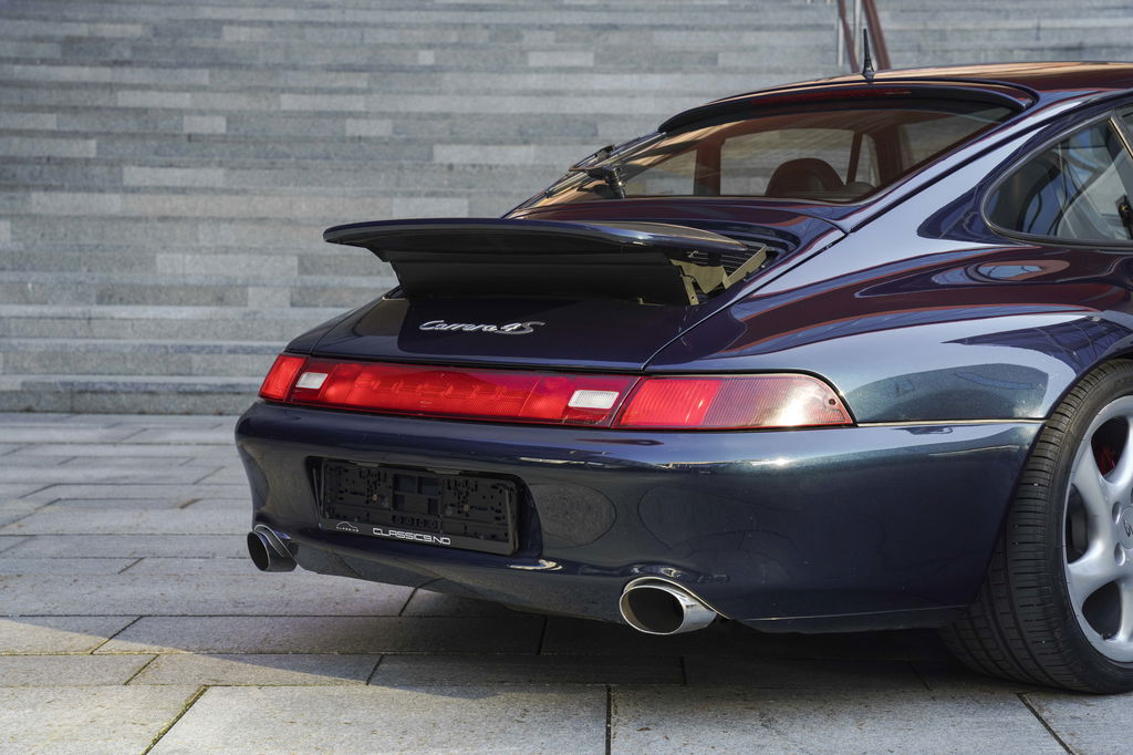 Porsche 993 Carrera 4S