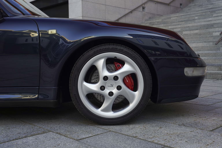 Porsche 993 Carrera 4S