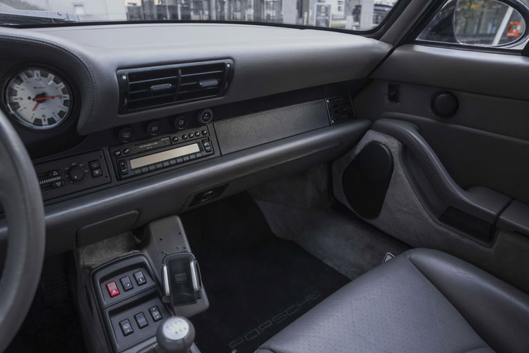 Porsche 993 Carrera 4S