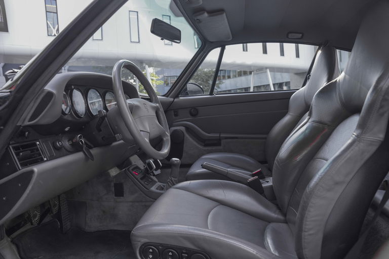 Porsche 993 Carrera 4S