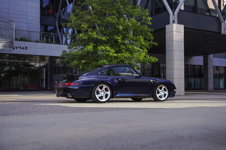 Porsche 993 Carrera 4S