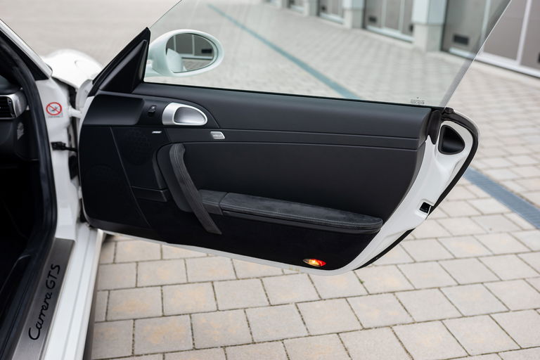 Porsche 997.2 Carrera GTS