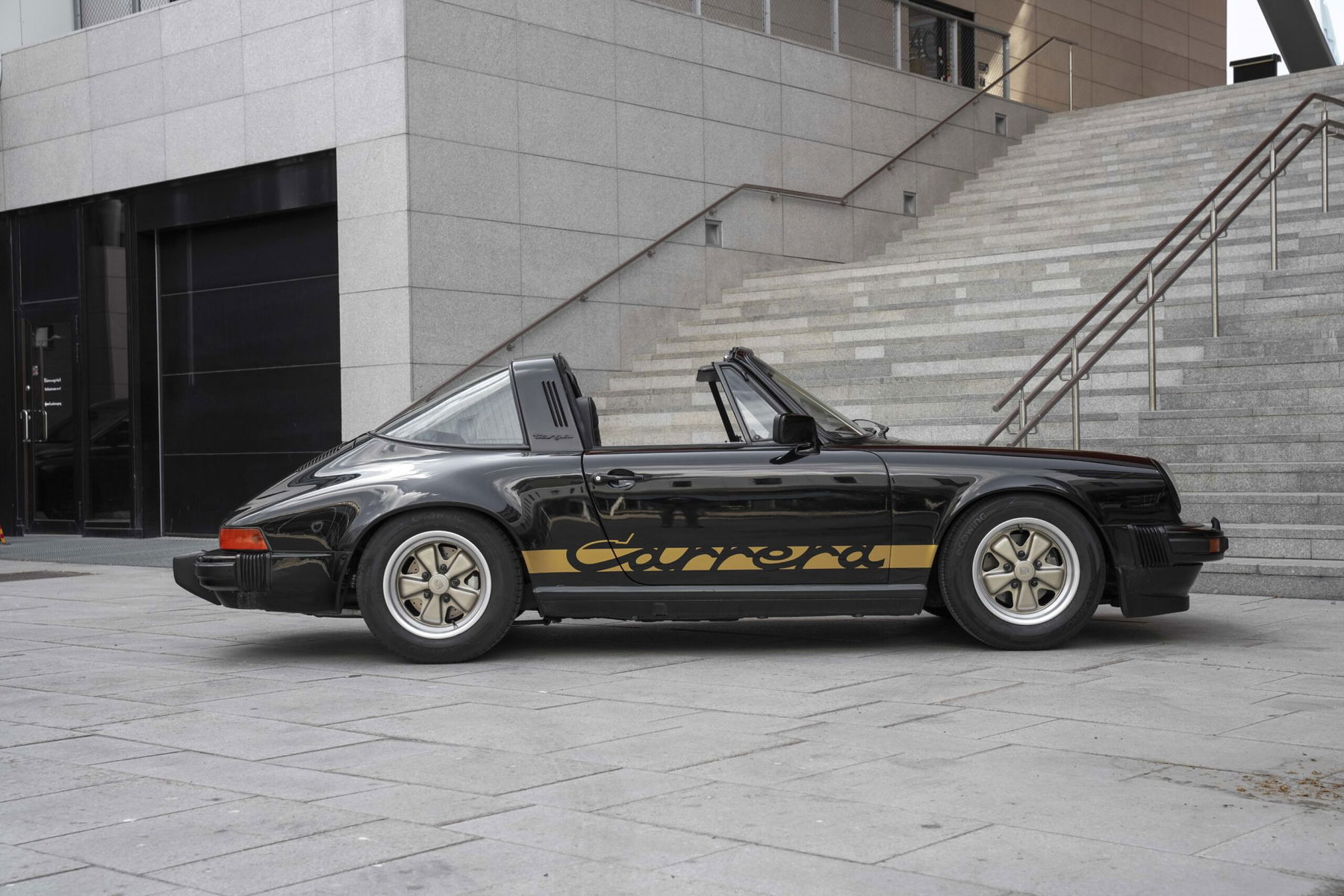 激レア品 Carrera #3 2021 自動車雑誌 Porsche ENG sub] #74 Porsche 911 Carrera (997) — True Essence of a