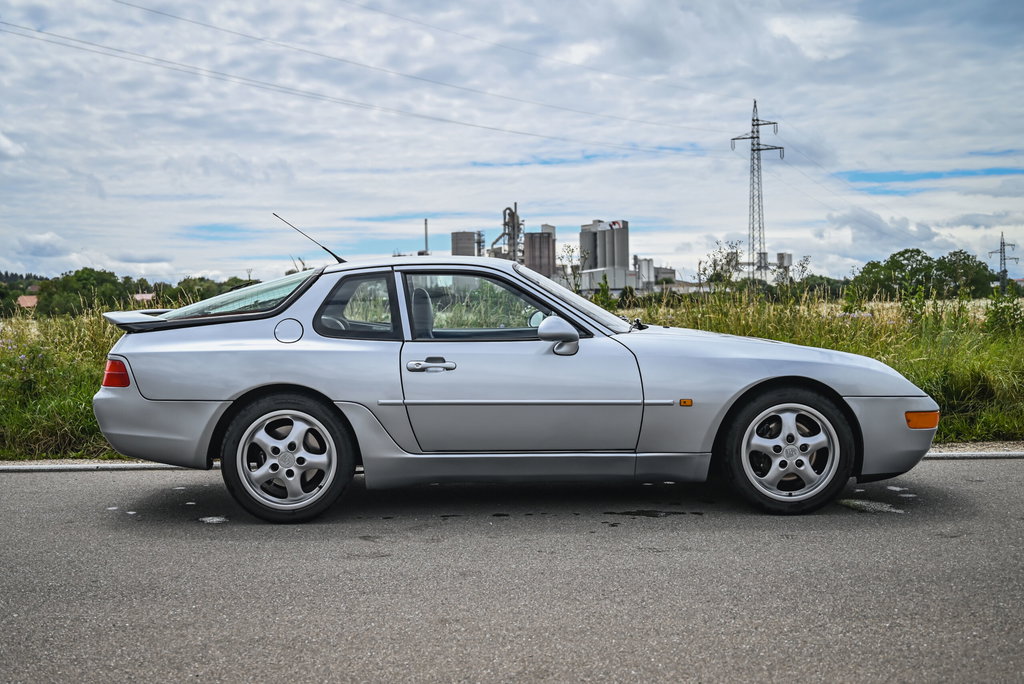 Porsche 968