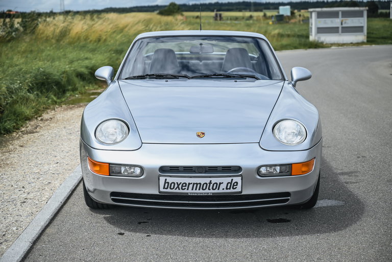Porsche 968