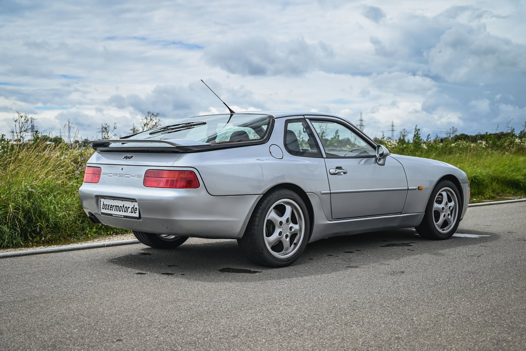 Porsche 968