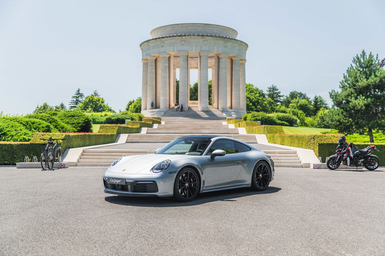 Porsche 992 Carrera 4S