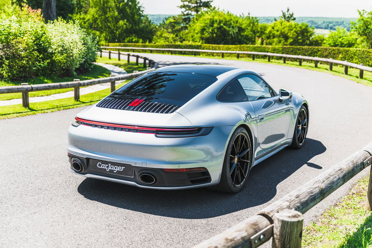 Porsche 992 Carrera 4S
