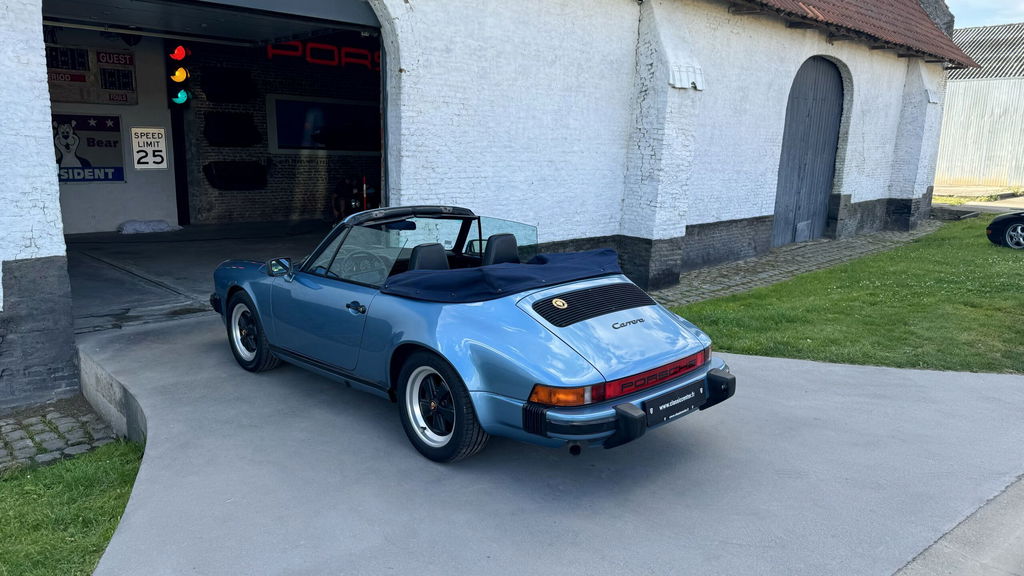 Porsche 911 Carrera 3.2