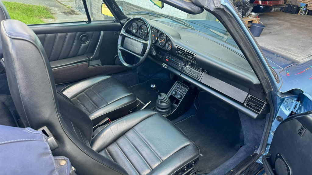 Porsche 911 Carrera 3.2