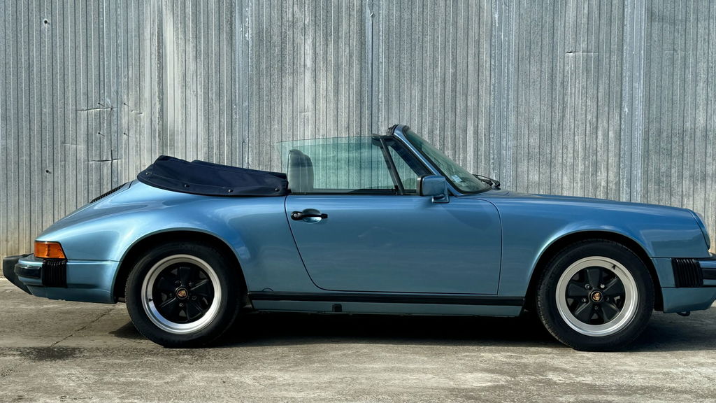 Porsche 911 Carrera 3.2