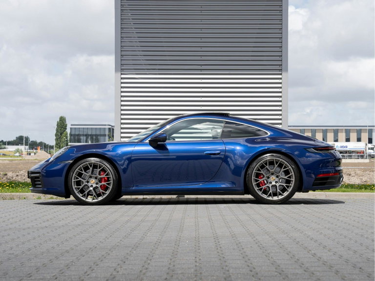 Porsche 992 Carrera 4S