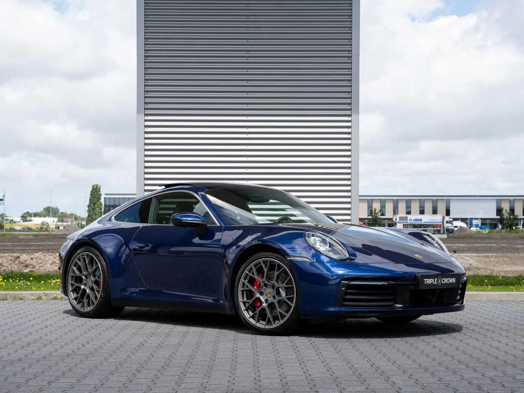 Porsche 992 Carrera 4S