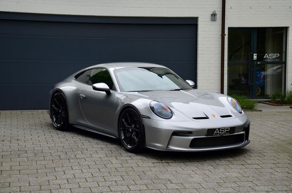 Porsche 992 GT3 Touring