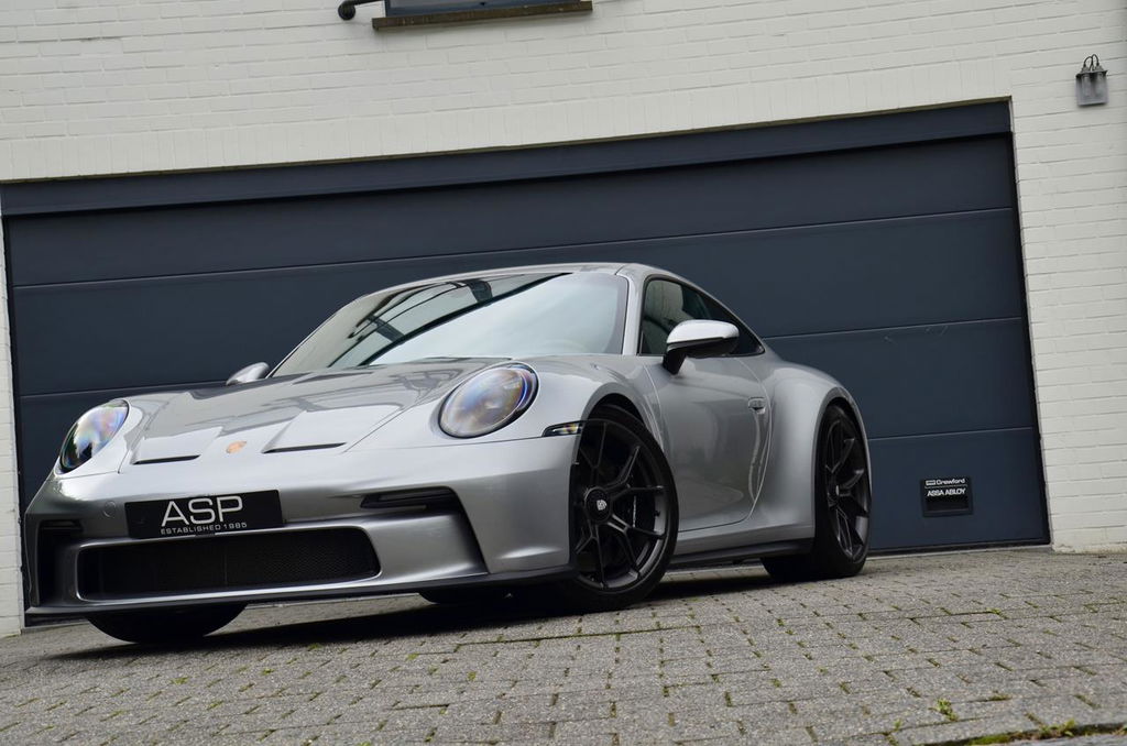 Porsche 992 GT3 Touring