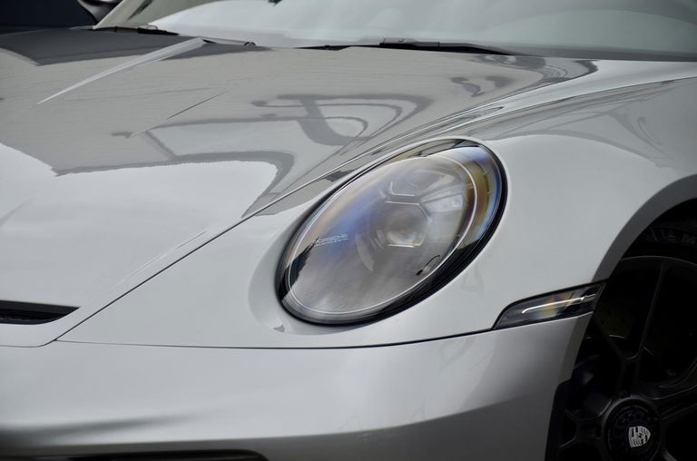 Porsche 992 GT3 Touring