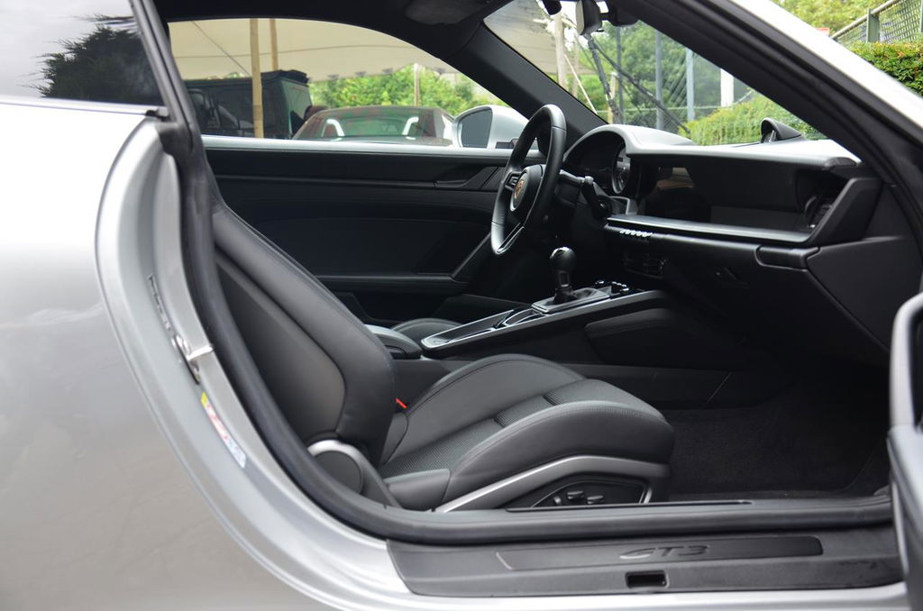 Porsche 992 GT3 Touring