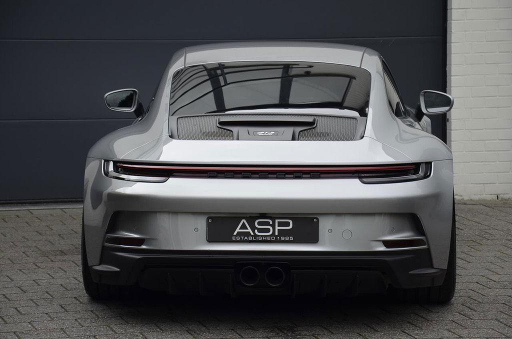 Porsche 992 GT3 Touring