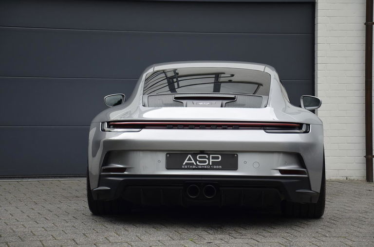 Porsche 992 GT3 Touring