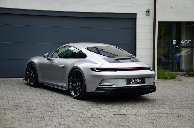 Porsche 992 GT3 Touring