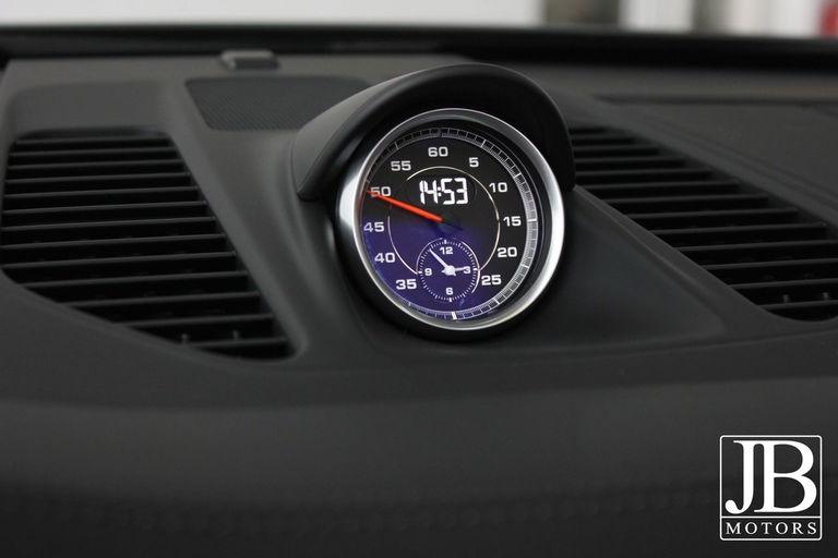 Porsche 991 Carrera 4 GTS