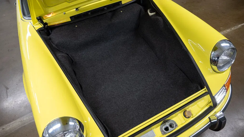 Porsche 911 S (F-Modell)