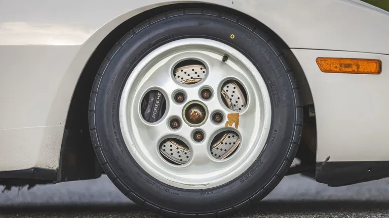 Porsche 944 Turbo Cup