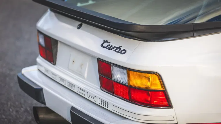 Porsche 944 Turbo Cup