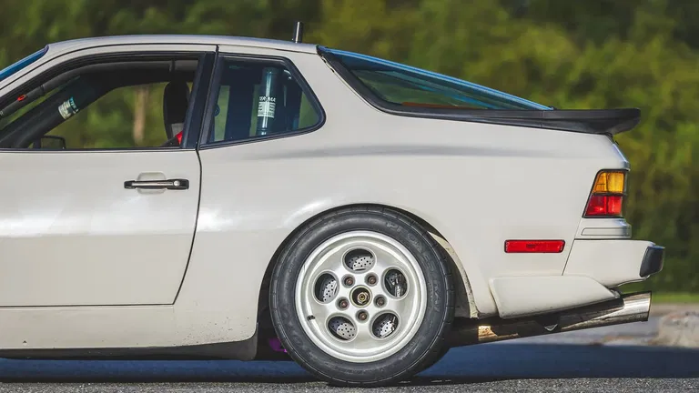 Porsche 944 Turbo Cup