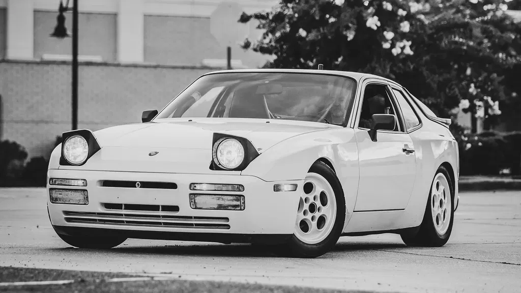 Porsche 944 Turbo Cup