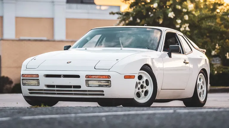 Porsche 944 Turbo Cup
