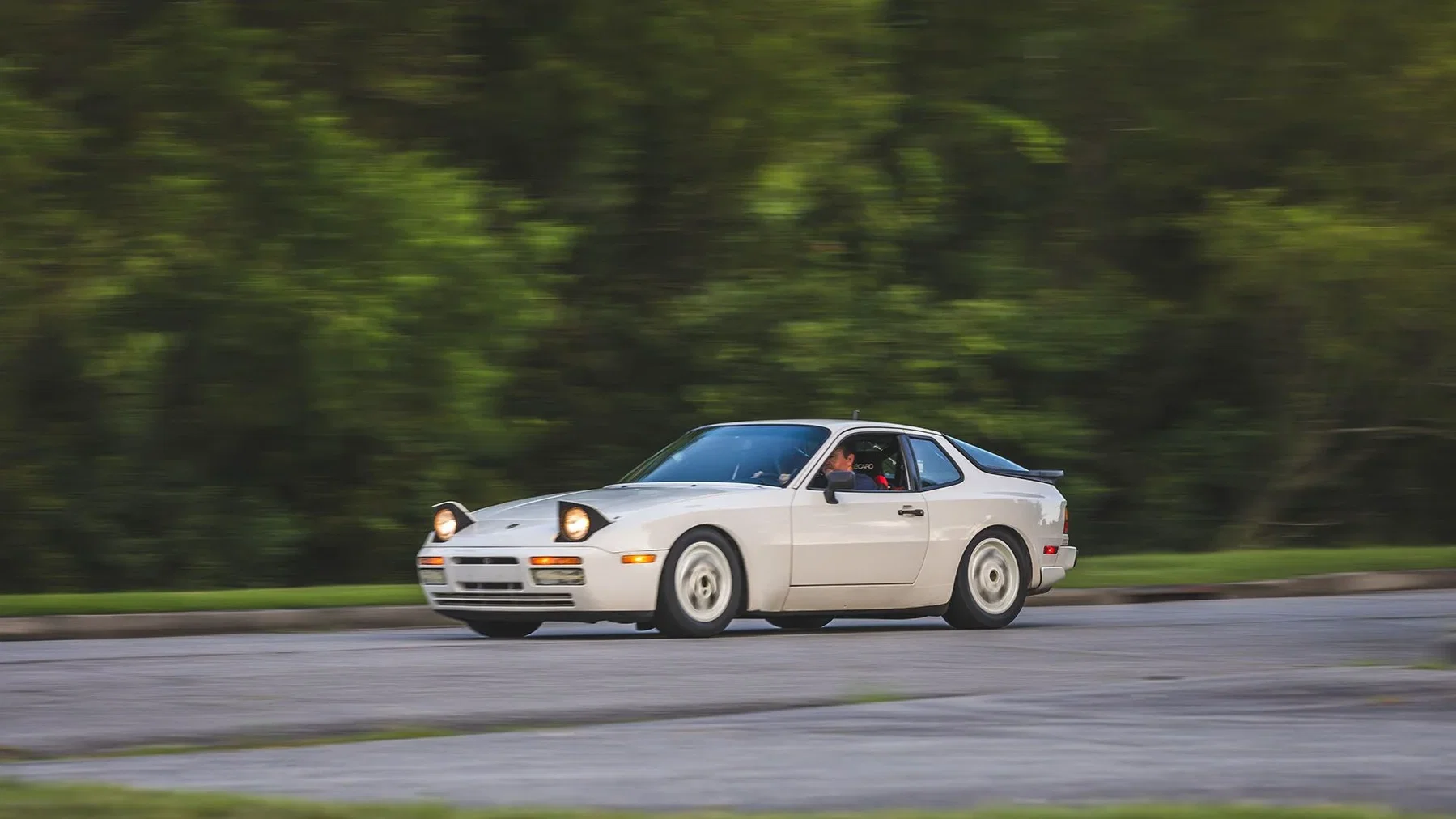 Modèle réduit Porsche 944 Turbo Cup N°1 1986 Urgen Mass (300ex) 1/43